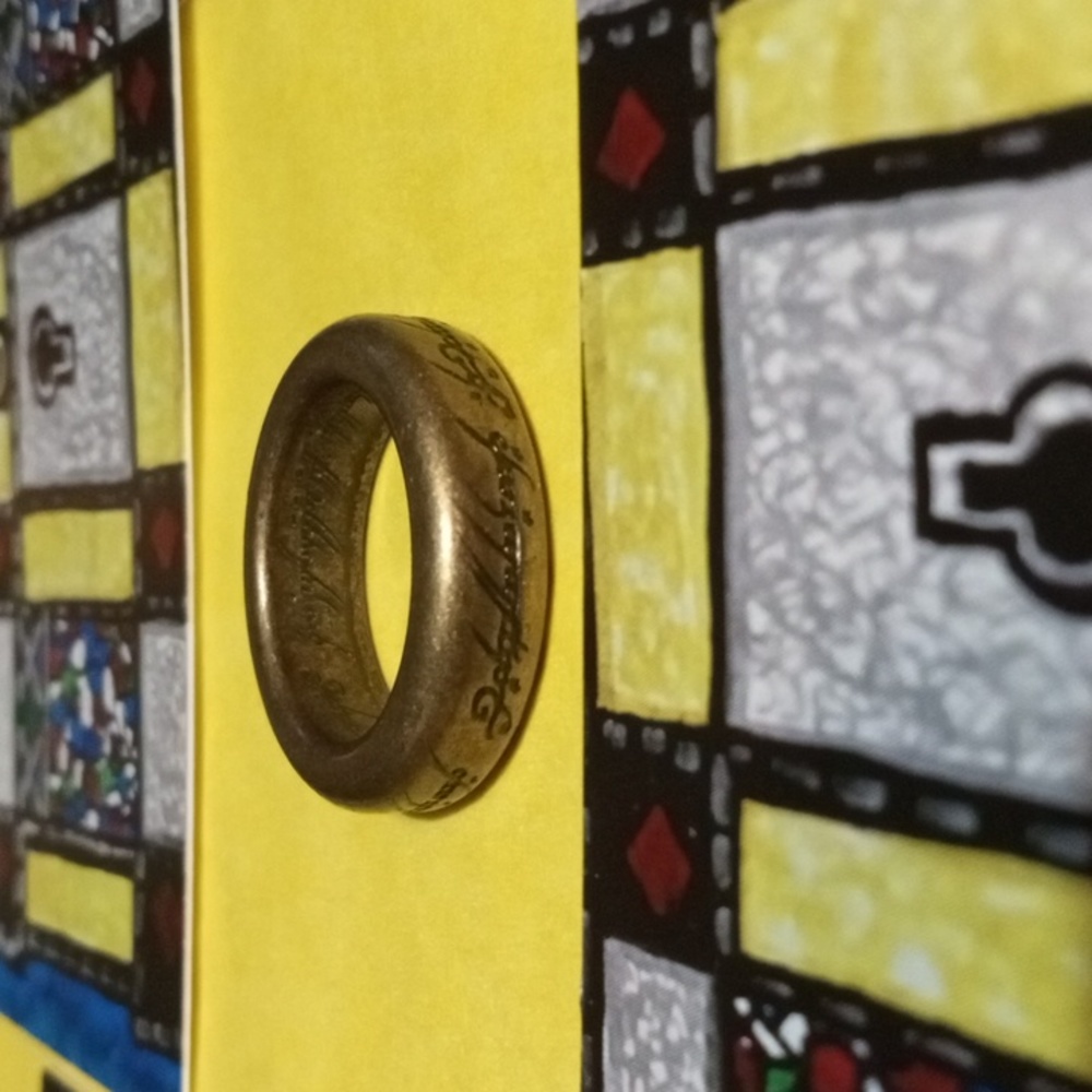 Lord of the rings decorative collectors ring size 6.5. sku128